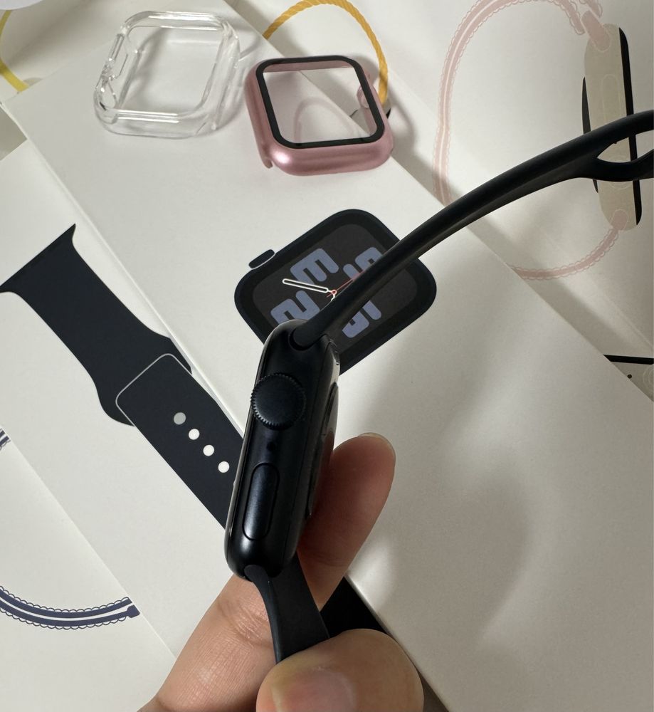 Продам apple watch Se (2 gen) Midnigt 40 mm GPS