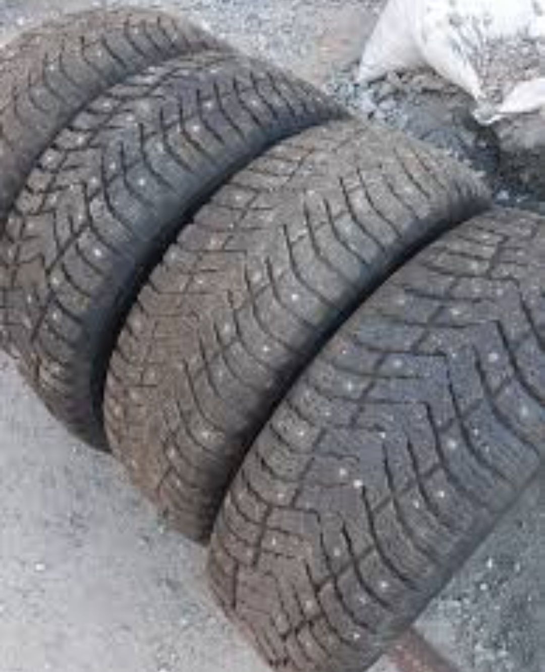 Продам зимнию резину