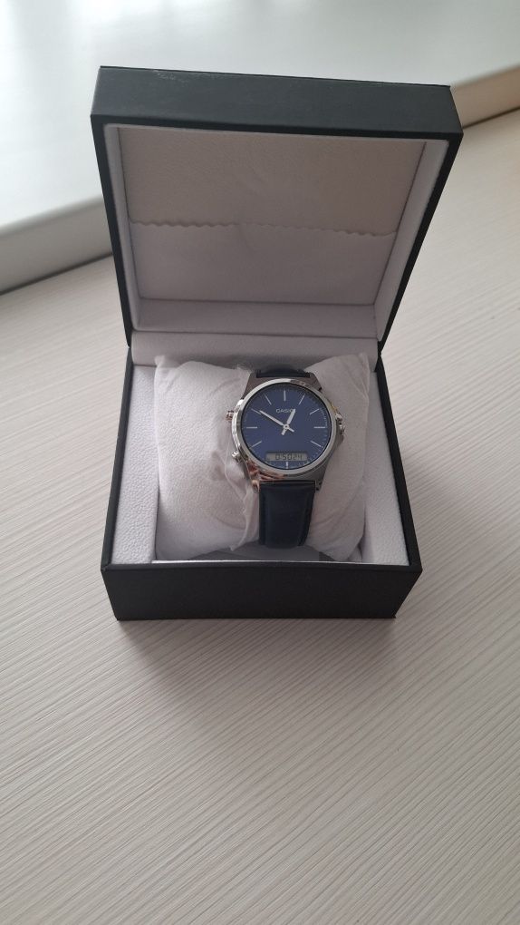 Продам часы casio