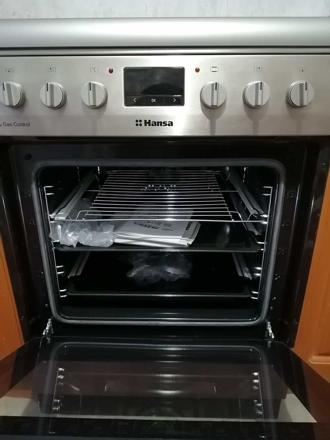 Комбинированная Кухонная плита Hansa FCMX-68209 серебристый
