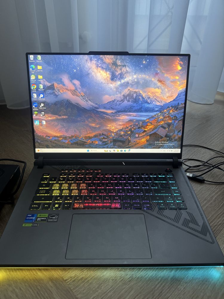 Asus rog strix g16