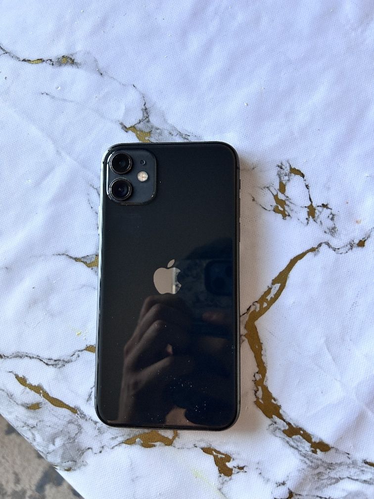 Iphone 11 продам