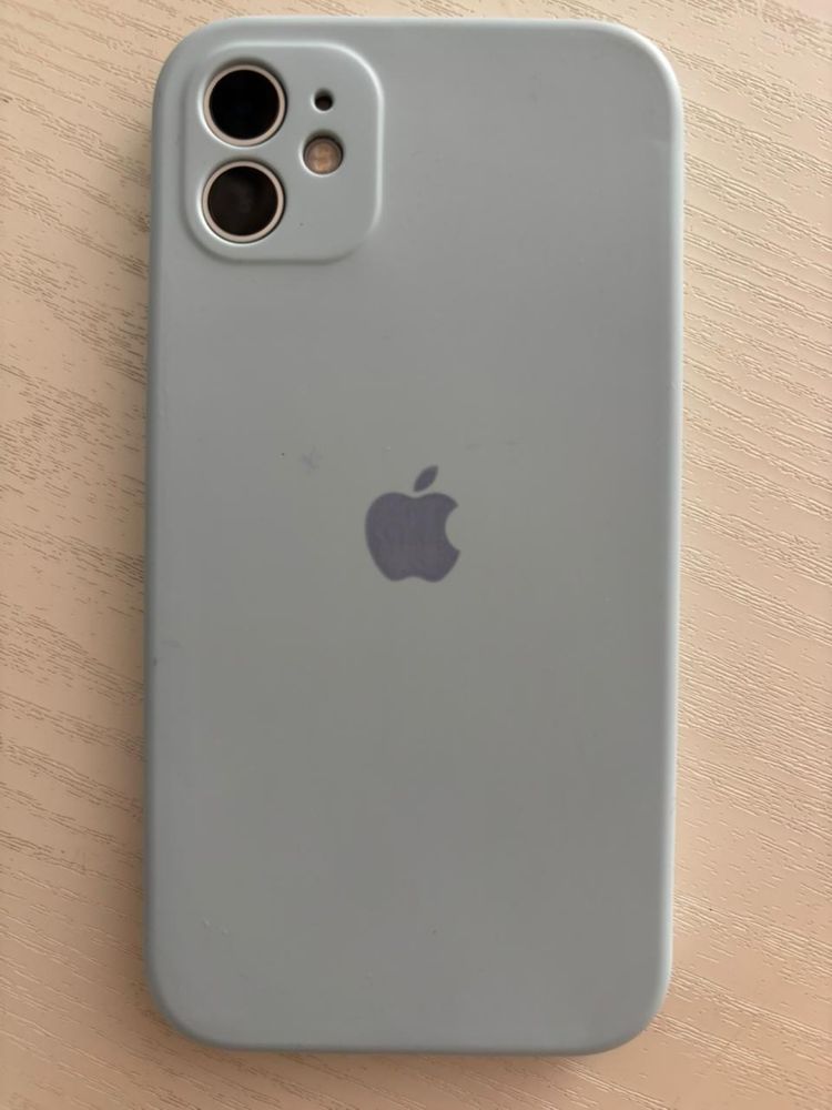 Срочно продам IPhone 11