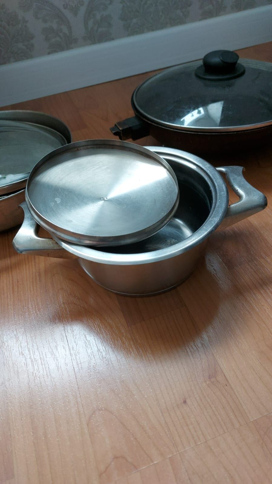 Продам казан.сковороды.кострюли  бу