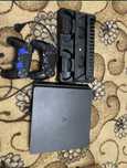 Продам PlayStation 4 Slim