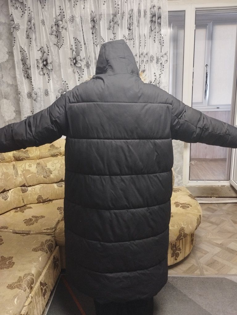 продам зимнюю куртку