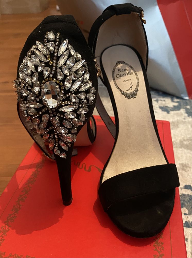 Туфли женские. 3 пары 23 000