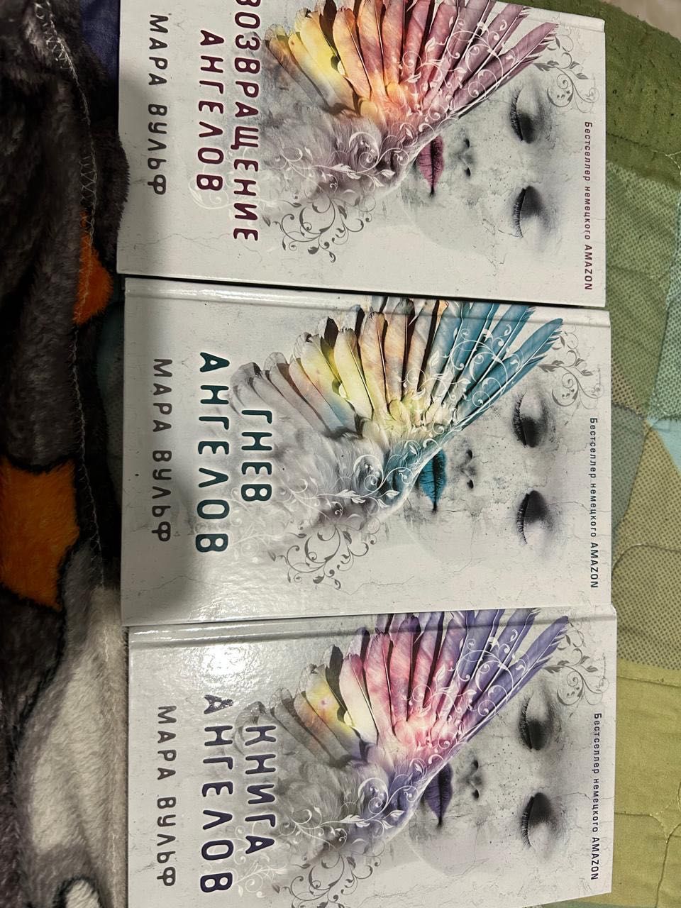 Продам коллекции книг