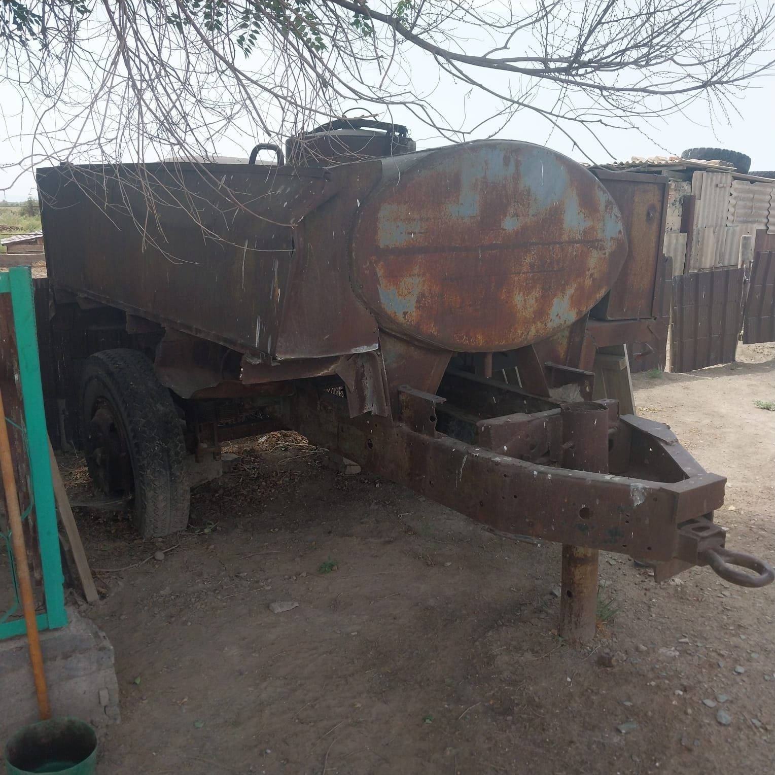 Колесный цистерна для воды