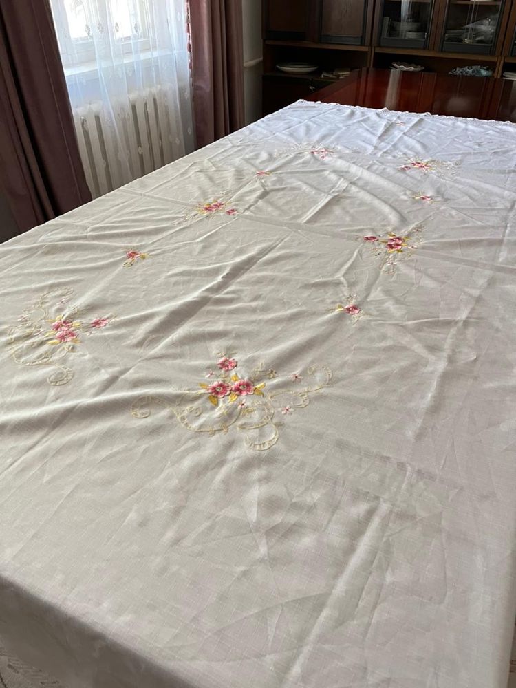 Скатерть из ткани