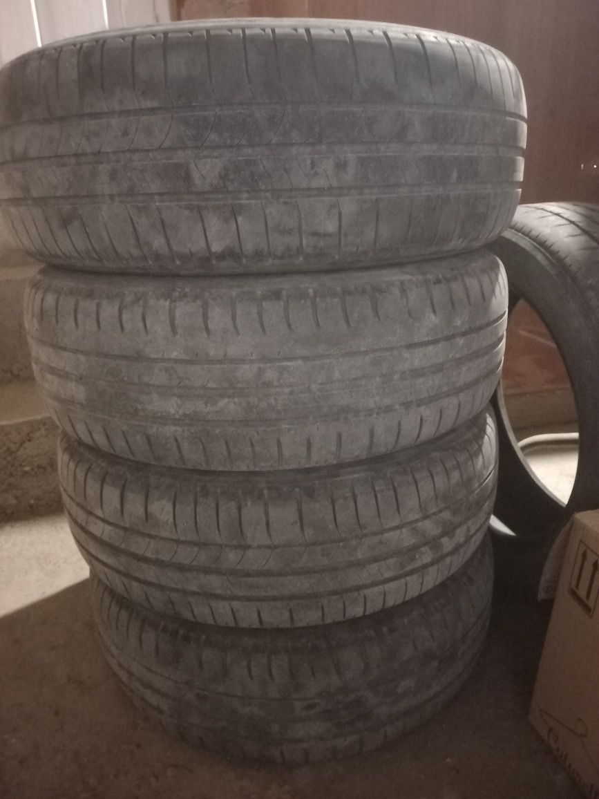 Продам шыны новые