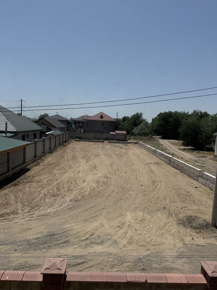 Продам земельный участок 10 соток, 20 мкр