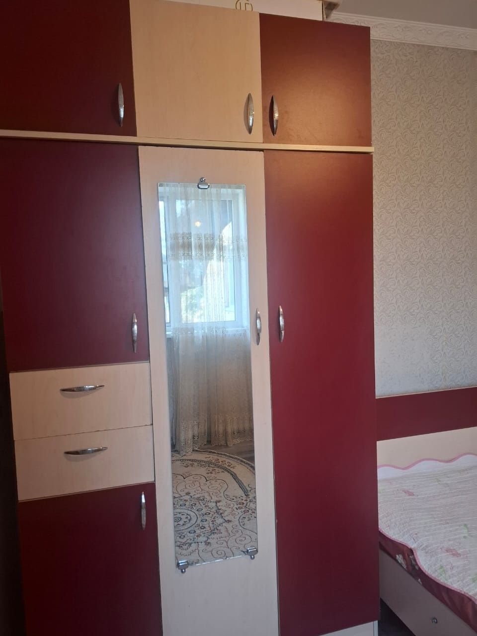 Продам шкаф срочно