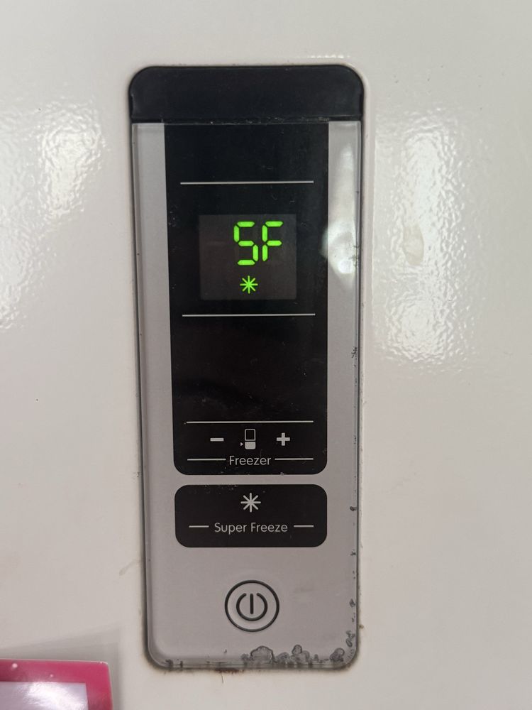 Холодильник indesit
