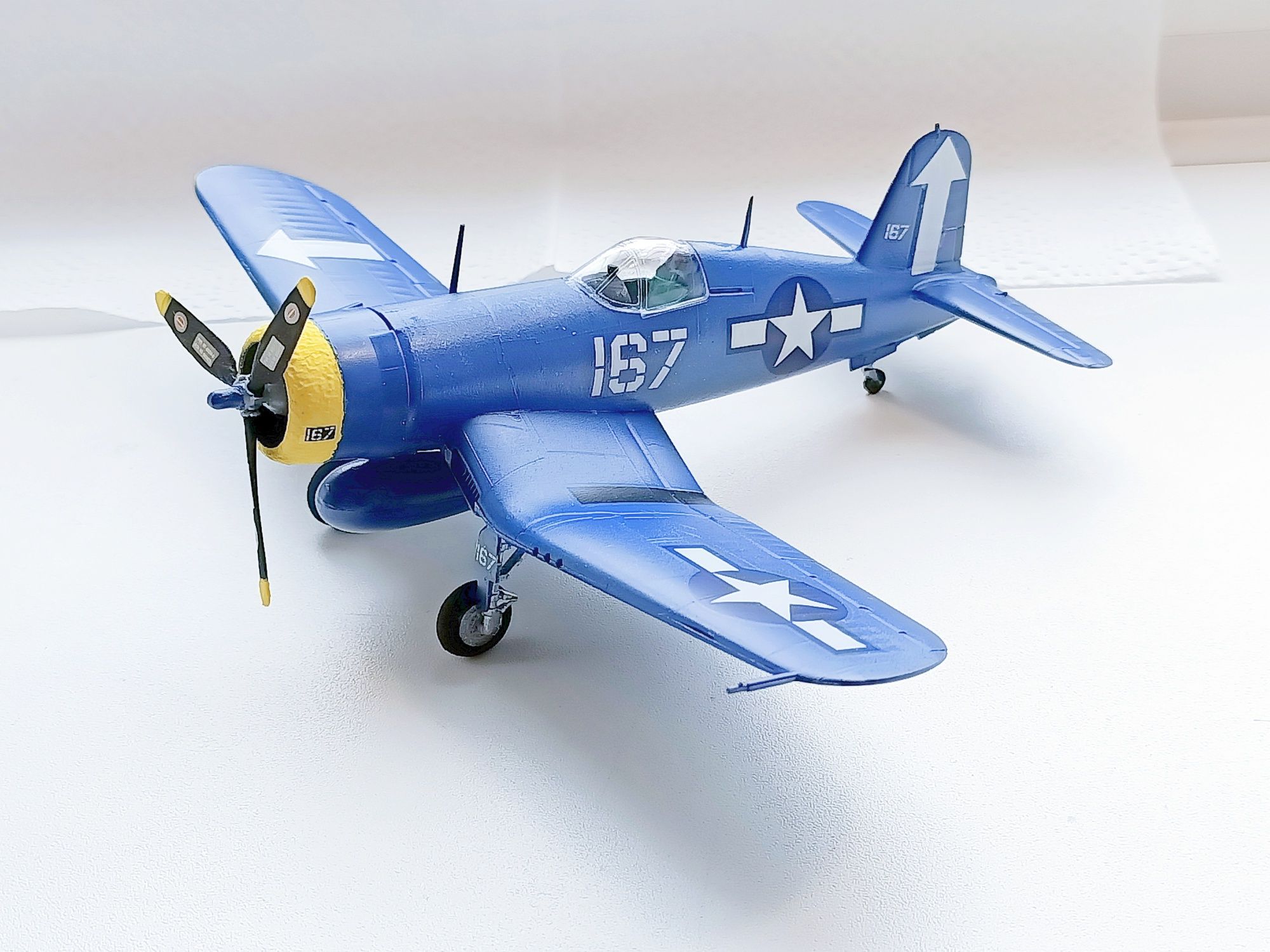 Модель самолёта F4U-1D Corsair
