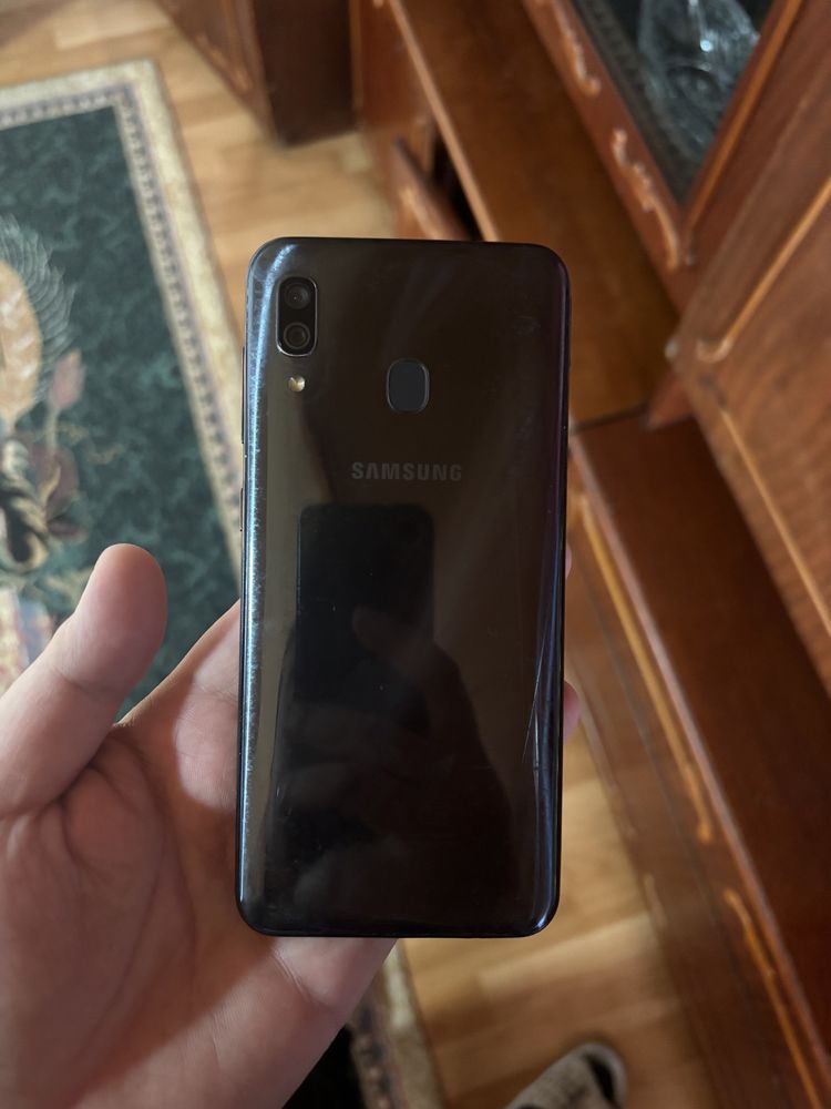 Samsung a30 в идеальном состояний