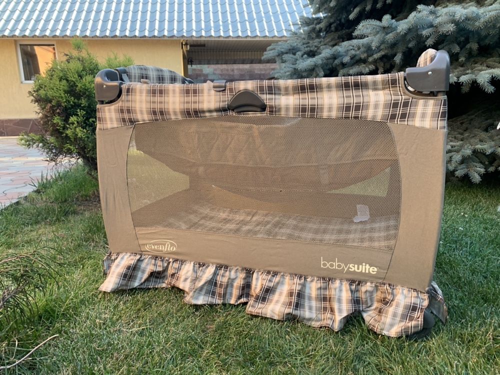 Переносной манеж Evenflo baby suite