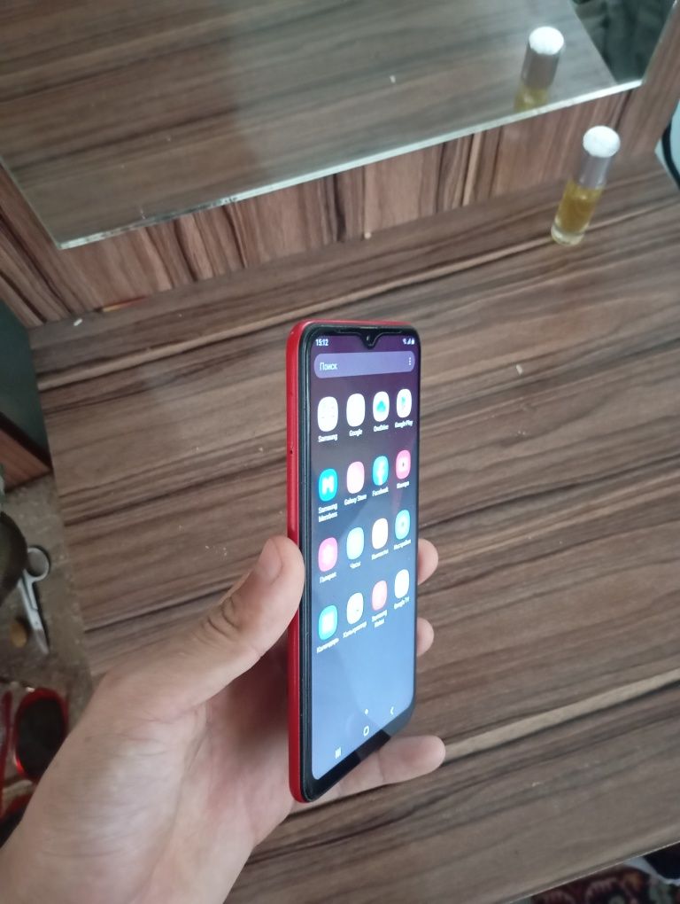 Продам телефон самсунг а 10