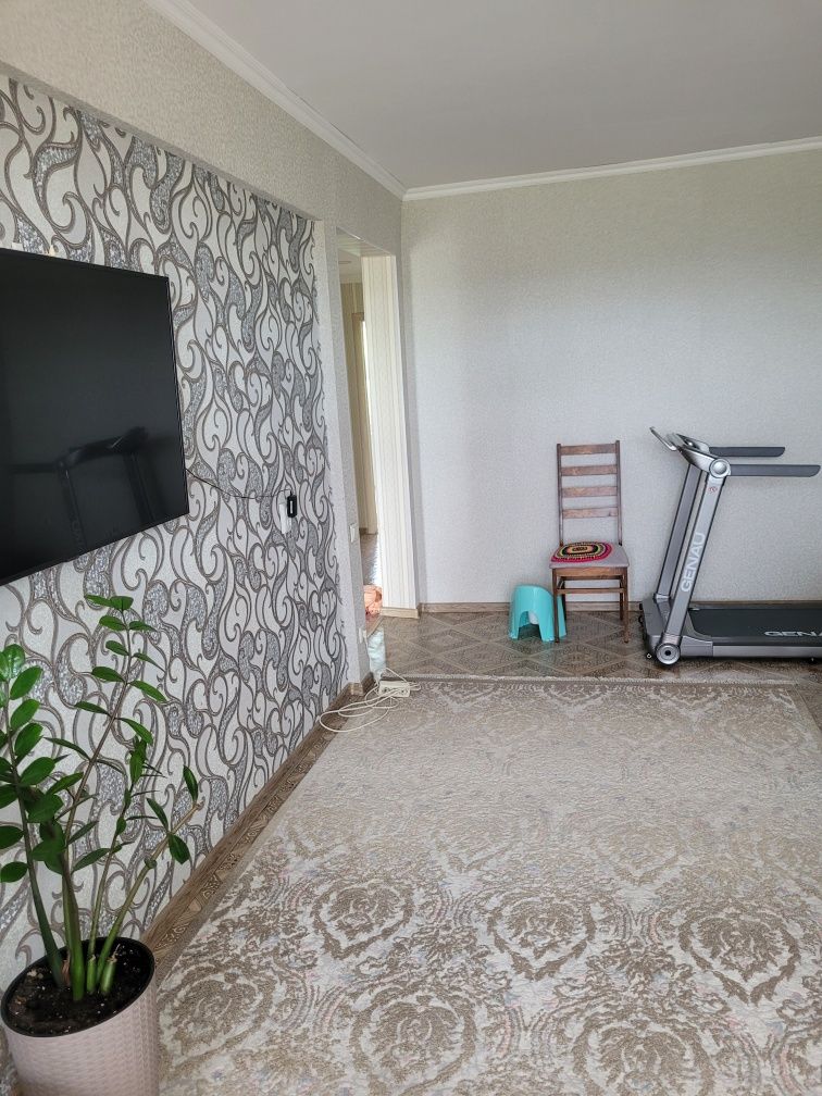 Продам квартиру 3 комнатную