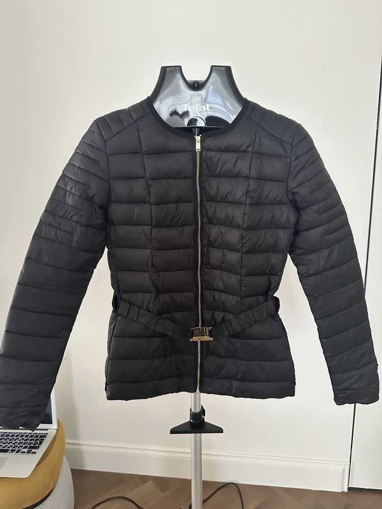 Куртка новая Guess размер XS