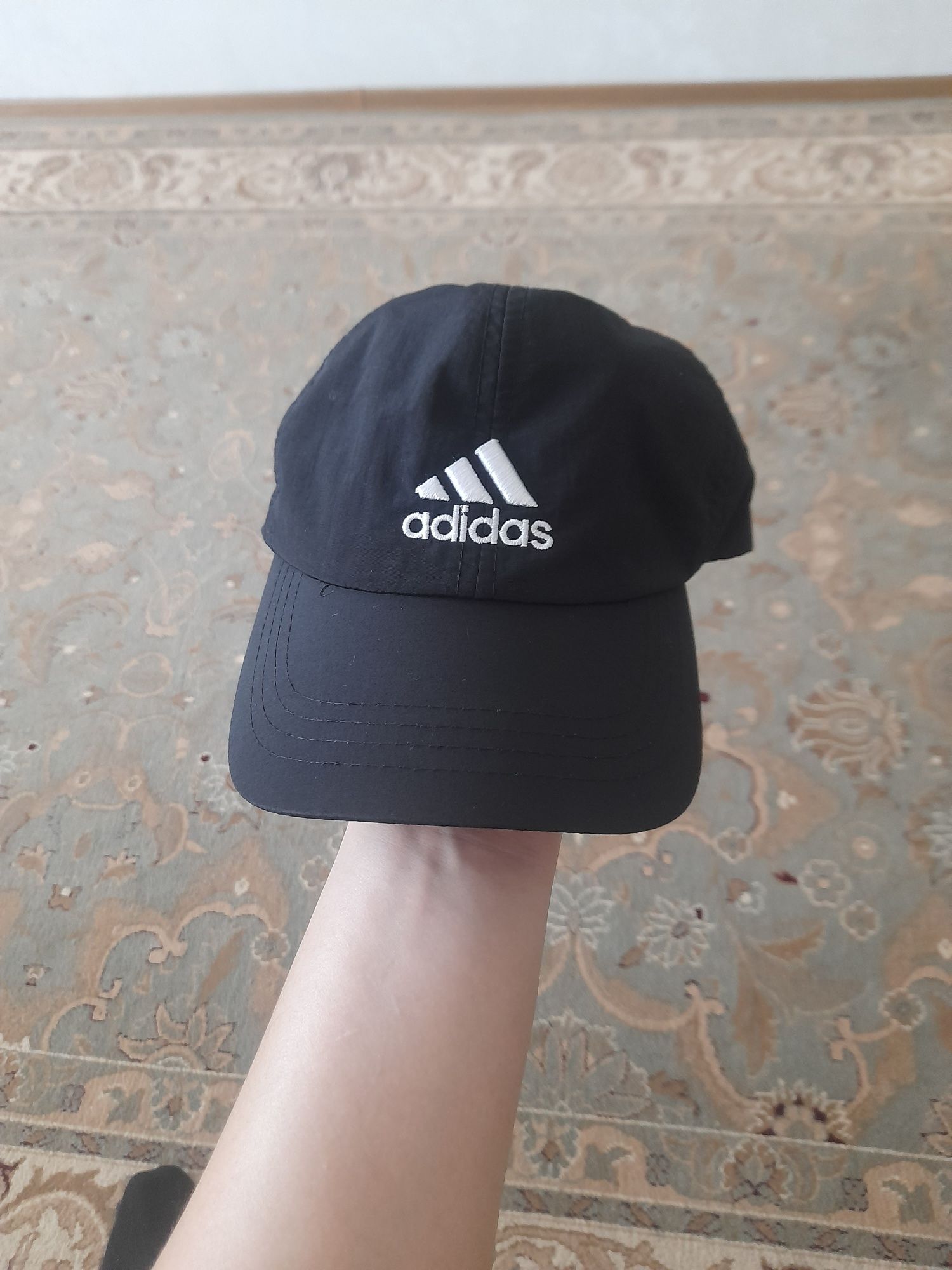 Продам вещи в хорошеем состояние Продам шорты.Продам кепку