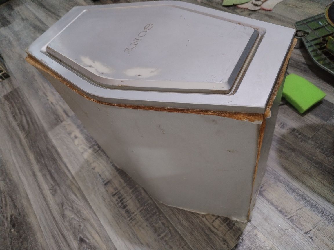 Очень мощный Сабвуфер Sony SS-WS500 Subwoofer with two matching speake