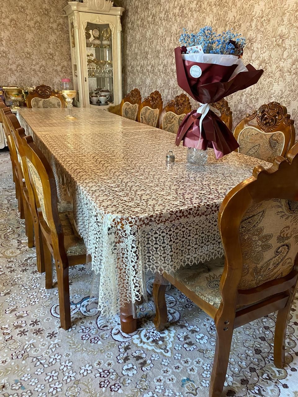 Продам стол со стульями