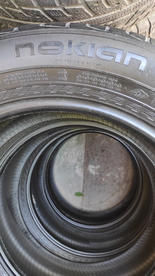 245/55R19 Nokian