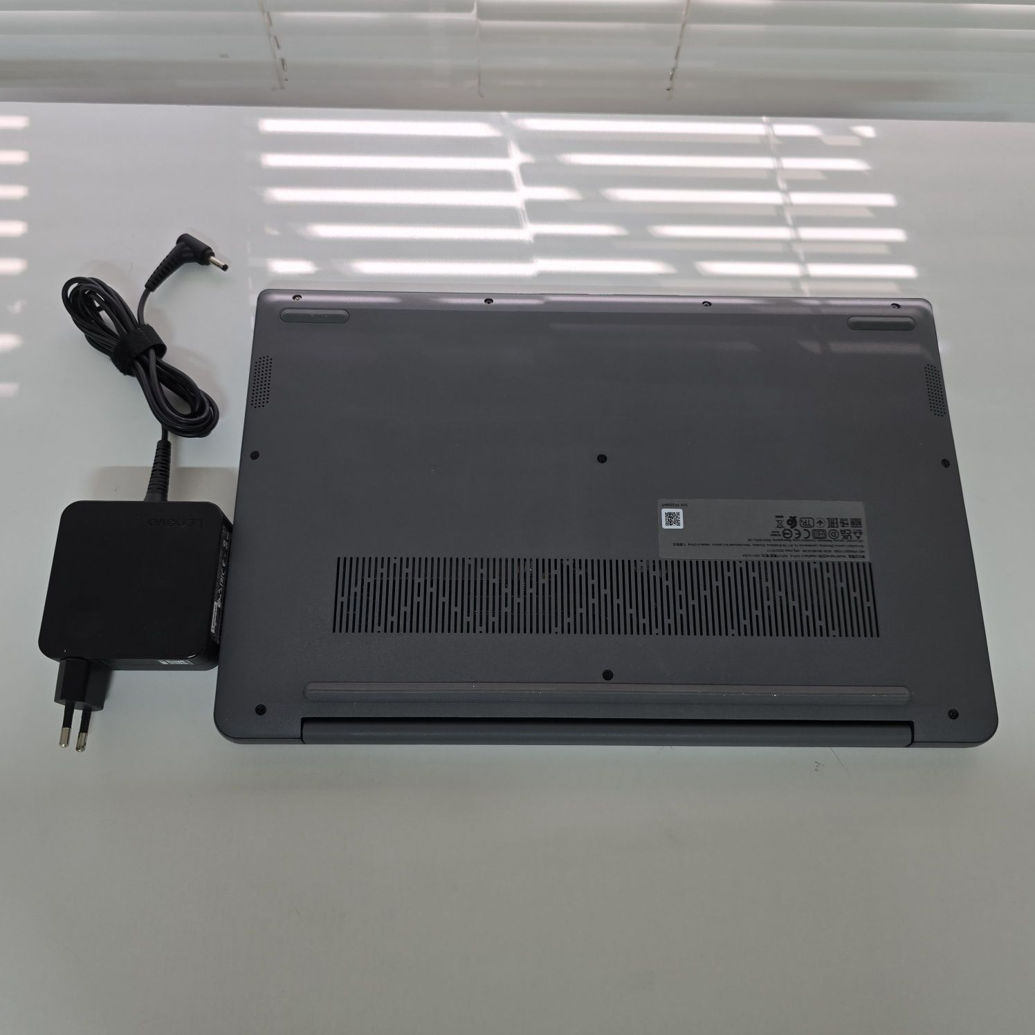 Ноутбук Lenovo Ideapad 3