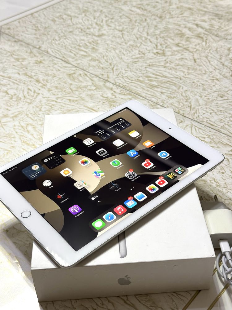ipad в хорошем состоянии полный комплект