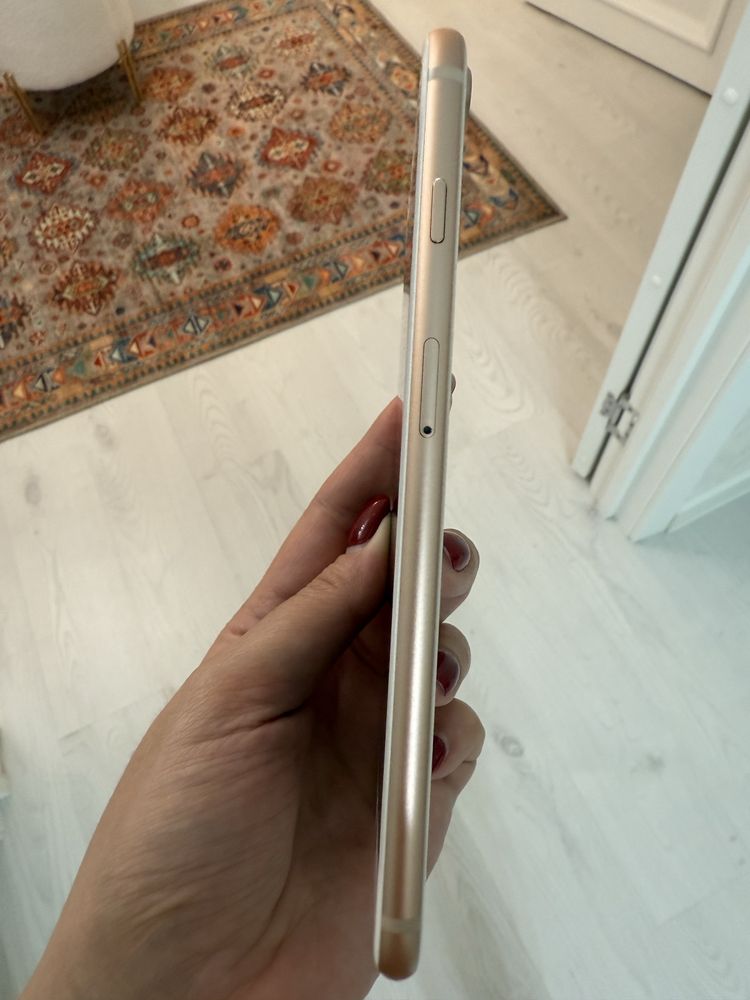 Iphone 8 plus gold 256 ГБ ОБМЕНА НЕТ!!!