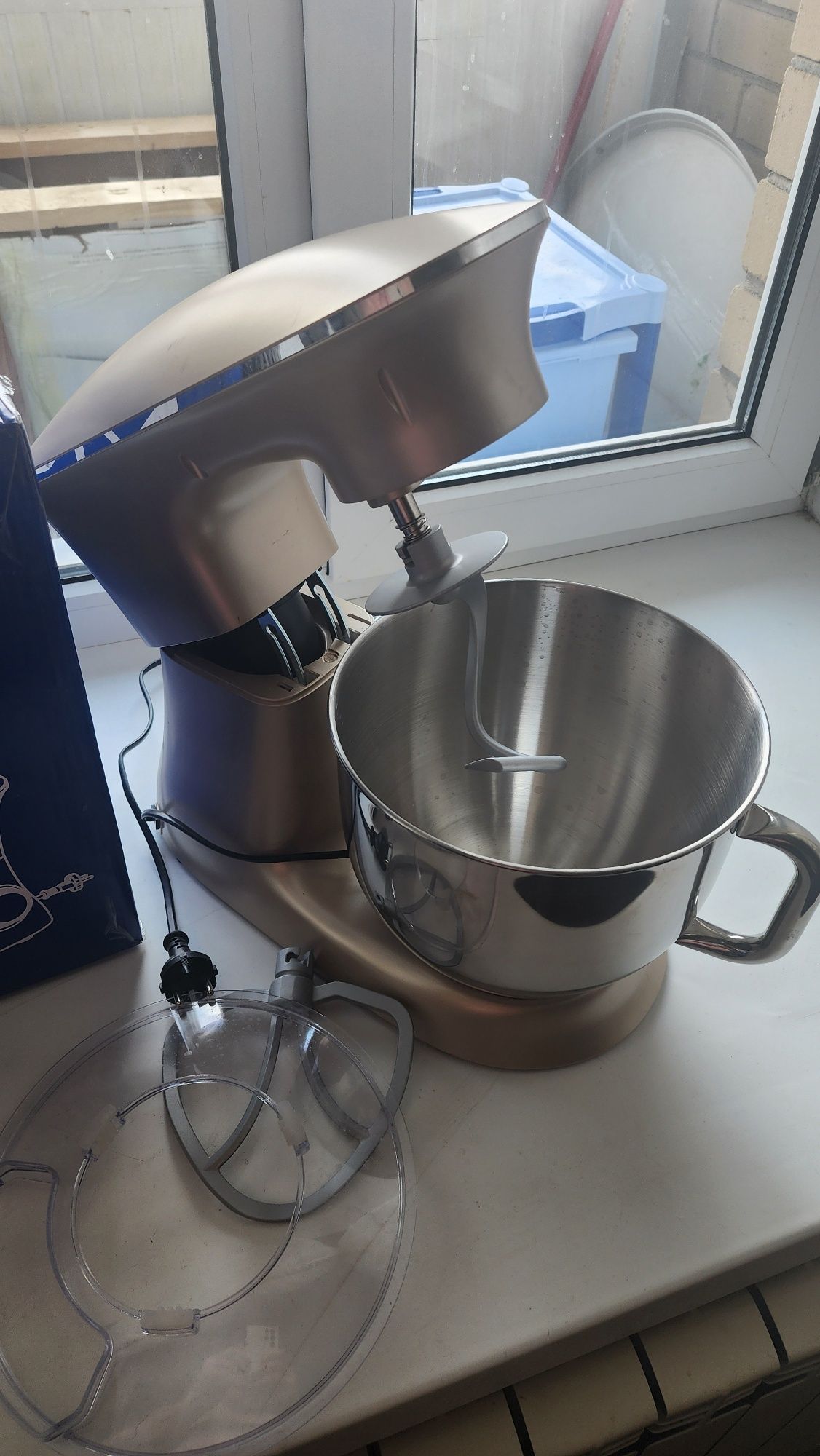 Миксер планетарный MOJO SM-445 с чашей 7 литров, мощность 1400 Вт