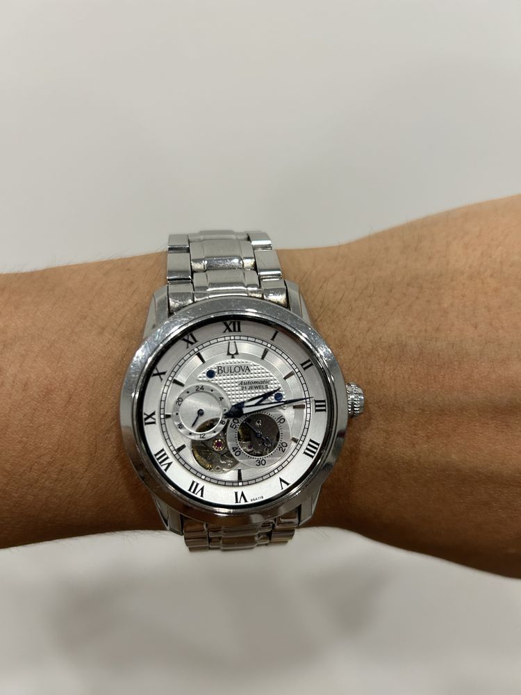 Наручные часы Bulova