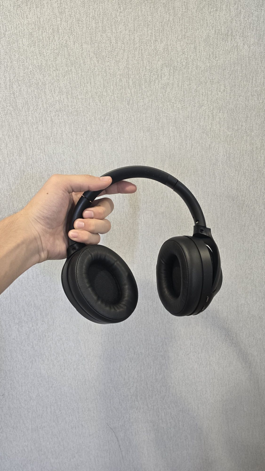 Продам наушники HY-20
