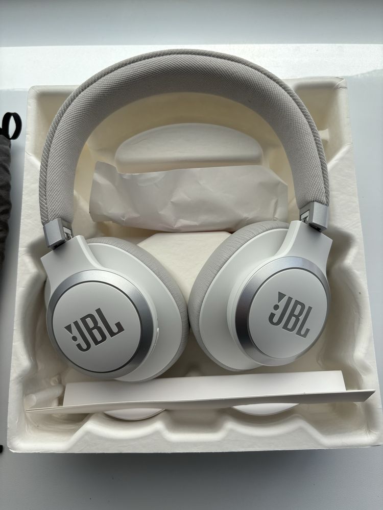 JBL LIVE 770NC (Новый)