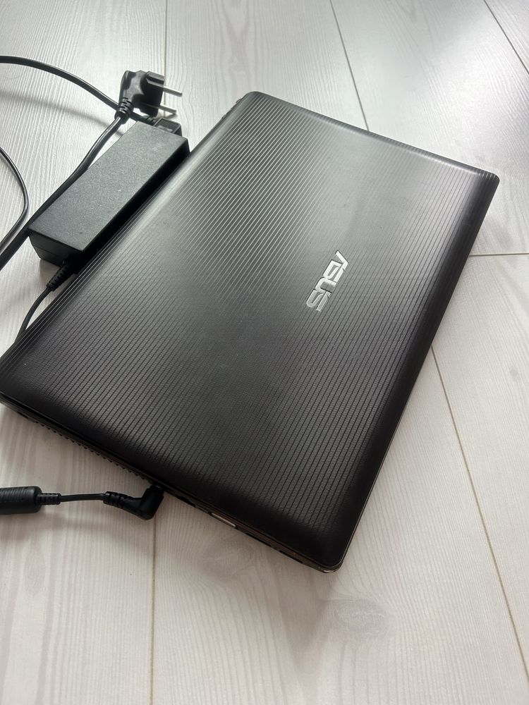 Ноутбук ASUS - 170 000 тг