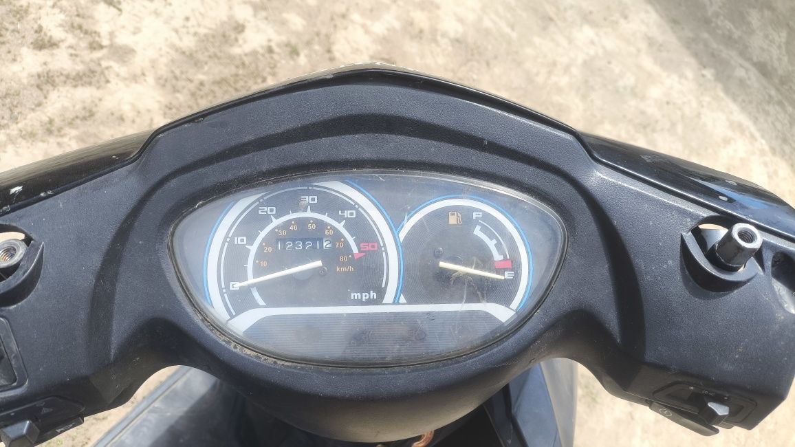 М8 мопед, скутер