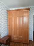Продам  шкаф 4- дверный