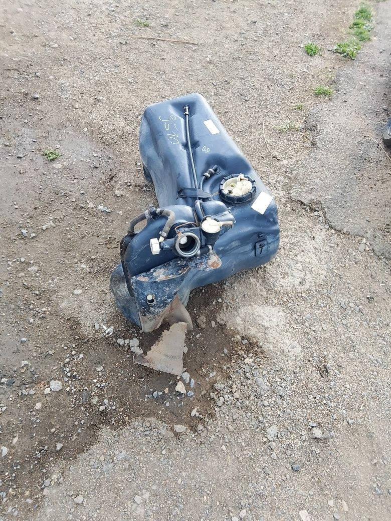 Бак от Ауди 80 пишите в ватсап
