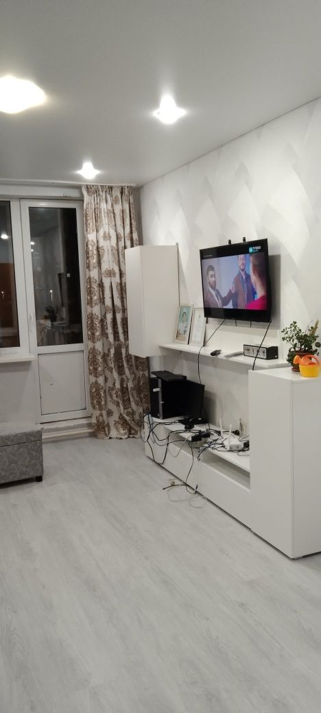Продам 2-х комнатную квартиру КШТ Есенберлина 8