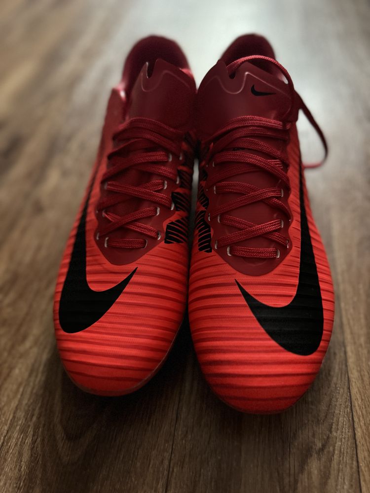 Бутсы Nike Mercurial Vapor 11
