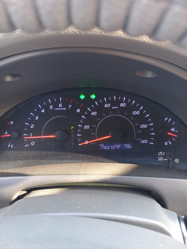 Продам автомобиль Lexus RX300