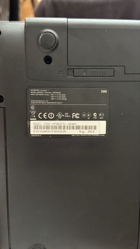 Два ноутбука SAMSUNG и TOSHIBA