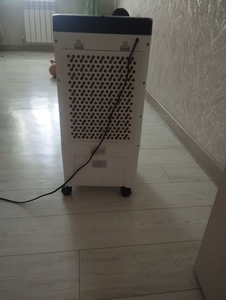 Напольный кондиционер