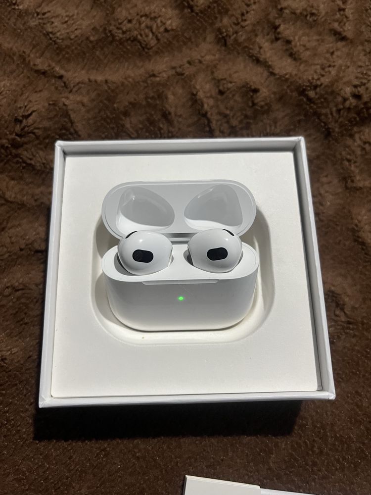 Apple AirPods 3. Продажа накшников