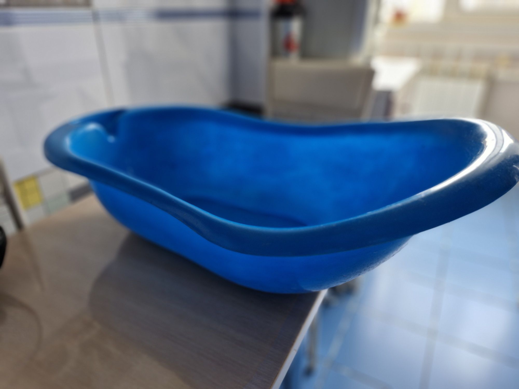 Продам ванночку детскую