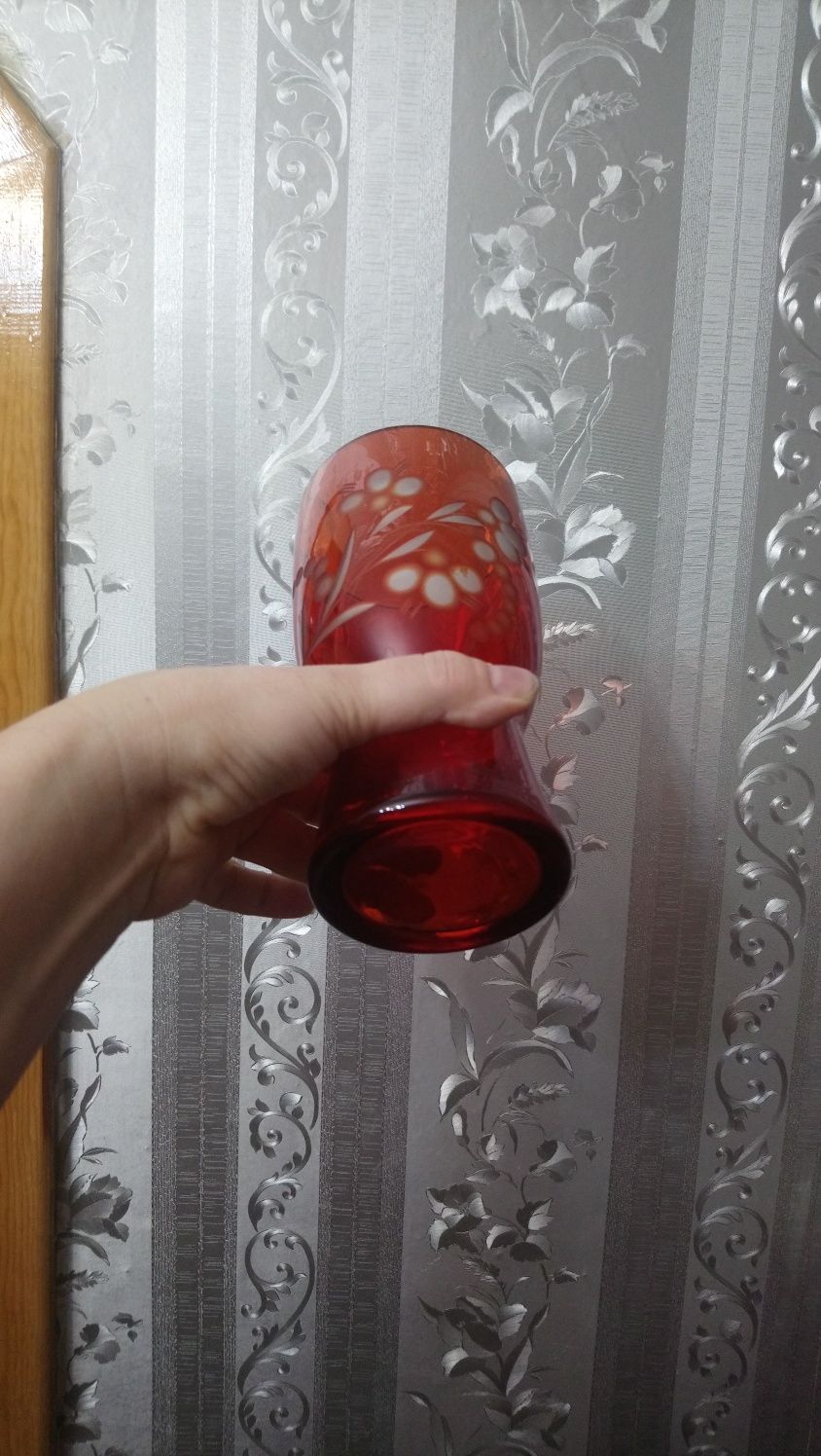 Любая за 7000 тенге. Вазы времён СССР. Цветное стекло, ручная работа.