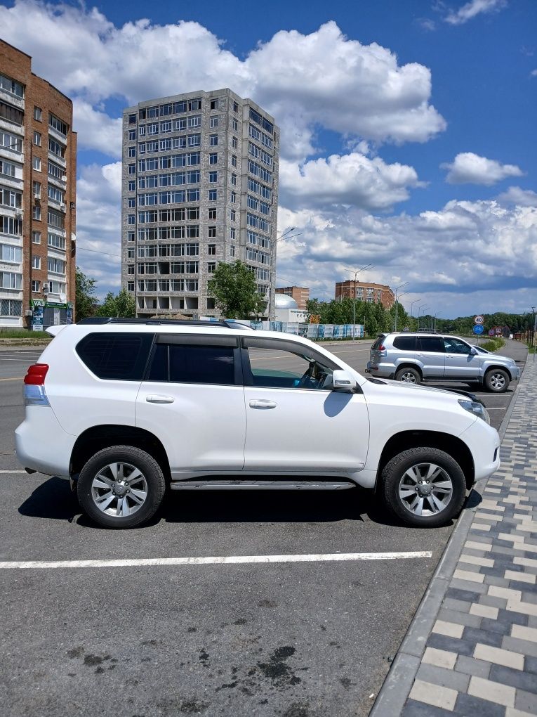 Автомобиль TLC Prado