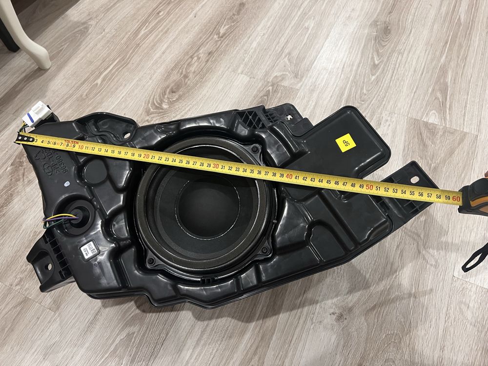 Динамик Harman Kardon (Hyundai Santa Fe)