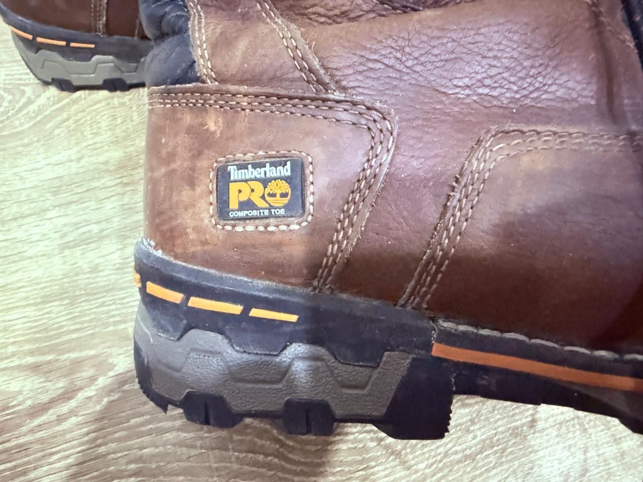 Продаю оригинальные ботинки Timberland (2 пары), размер 44